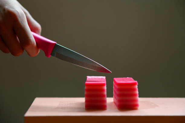 刀切传统层饼图片下载