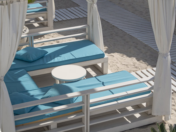 豪华沙滩床图片下载