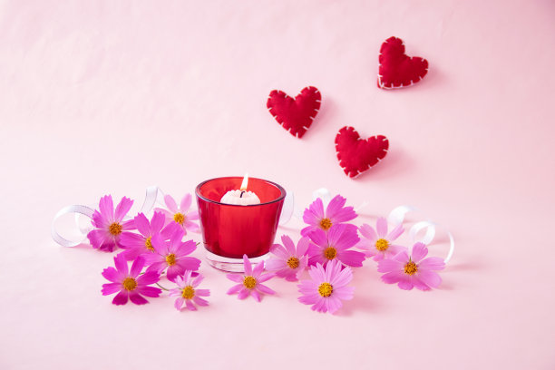 心，蜡烛和宇宙之花图片下载