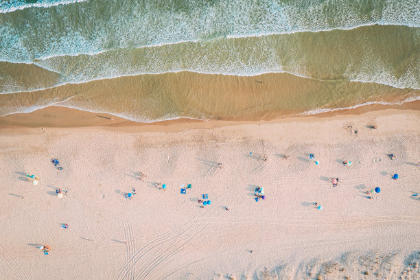 阿尔加维的小屋海滩图片下载