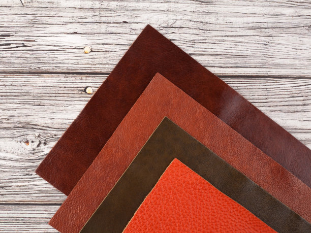 天然皮革纹理样品轻木制背景图片下载