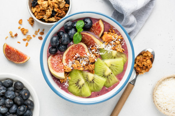 巴西莓奶昔碗和超级食物图片下载