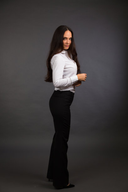 美丽的年轻女子图片下载