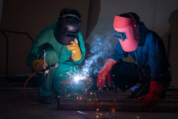 金属焊接钢厂采用电弧焊机图片下载