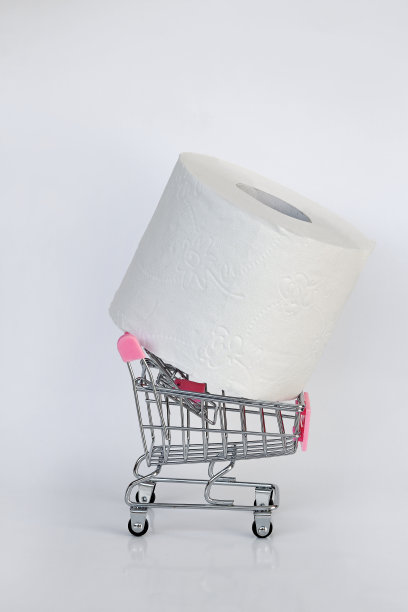 购买卫生纸。囤积卫生纸图片下载
