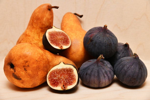秋收:梨和无花果图片下载