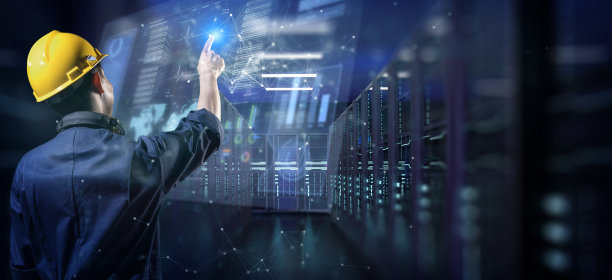 亚洲工程师拥有智能技术AI网络计算机服务器，计算机工程师自动化人工智能未来背景。图片下载