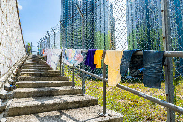 香港街头晾晒衣服图片下载