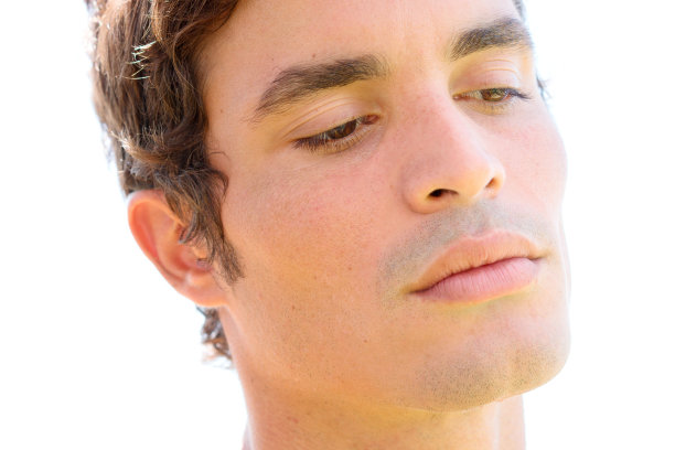 白色背景上的肖像图片下载