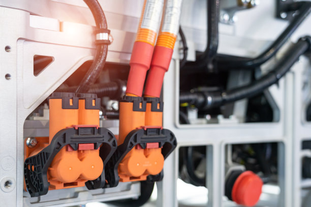 电动汽车发动机和电池组特写图片下载