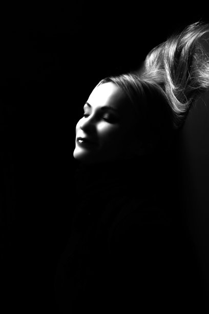 女人的肖像图片下载