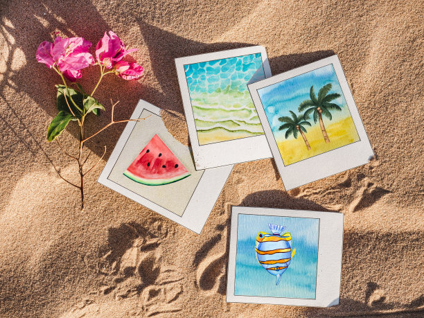 美丽的照片躺在沙滩上的背景。特写镜头图片下载