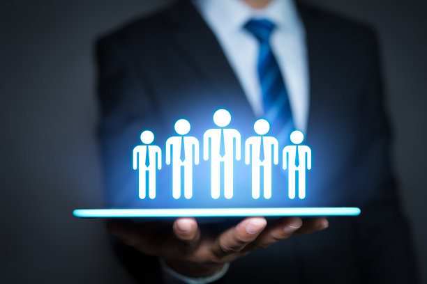 拿着平板电脑的商人。人力资源管理，招聘理念。图片下载