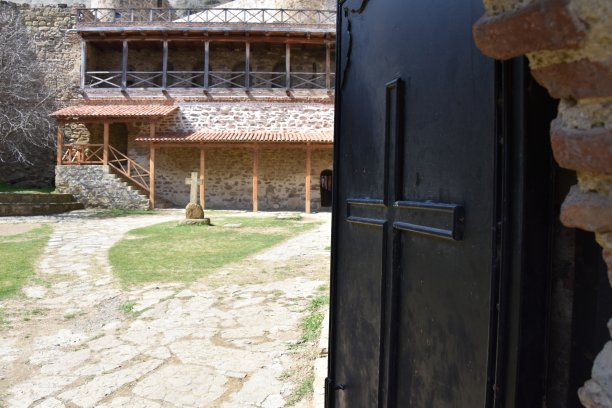 David Gareja修道院低入口的门口图片下载