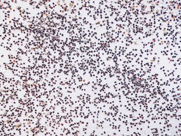 节日模板，背景以一套银光闪闪的形式放在白色的背景上。节日模板，背景以一套银光闪闪的形式放在白色的背景上。图片下载