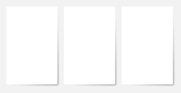 三张带阴影的白纸图片下载