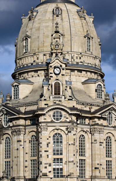 重建圣母教堂图片下载