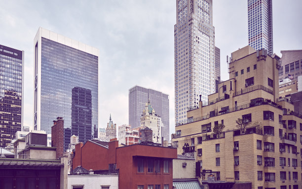 美国纽约多元建筑的复古风格化图片。图片下载