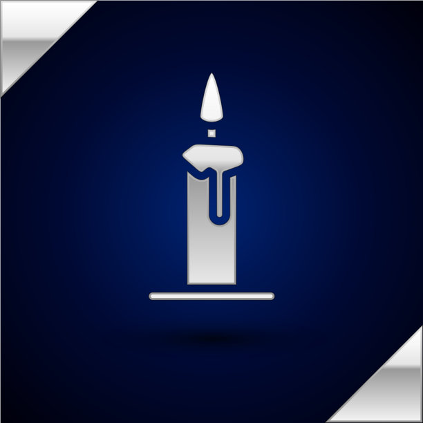 银色燃烧的蜡烛在烛台图标孤立图片下载