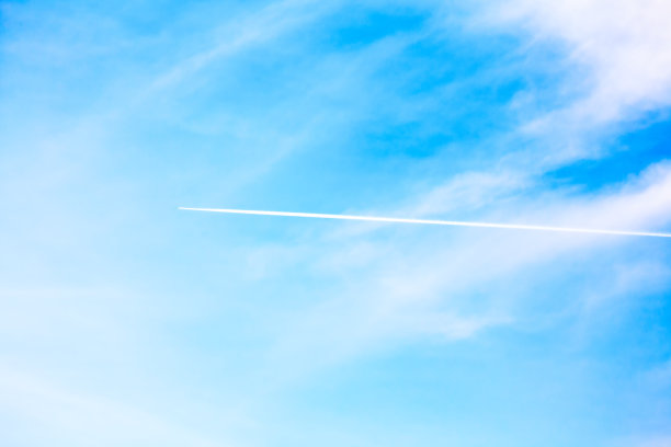 天空中的线图片下载