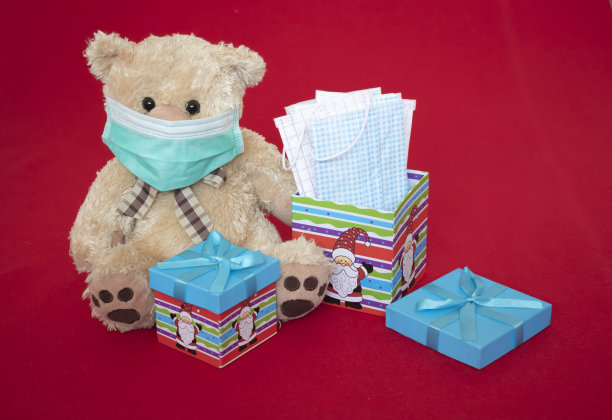 带面罩的泰迪熊图片下载