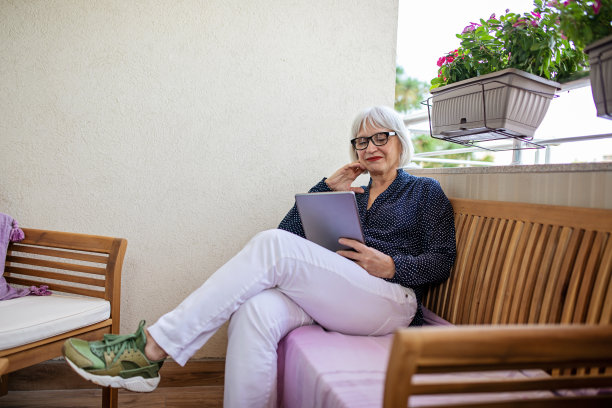 每日的屏幕时间图片下载