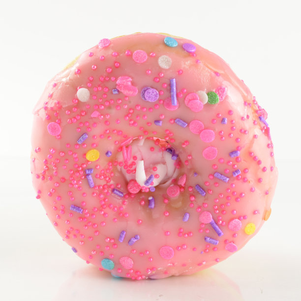 光滑的粉红色的甜甜圈图片下载