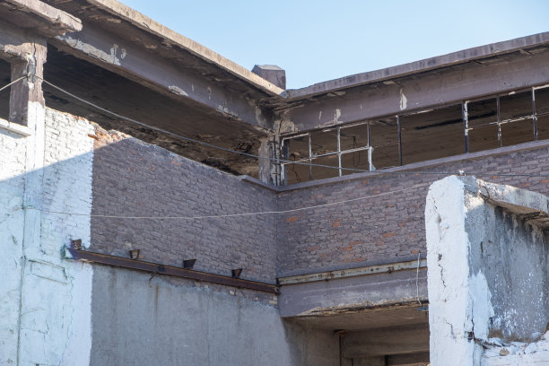 希腊比雷埃夫斯Drapetsona废弃的化肥厂。图片下载