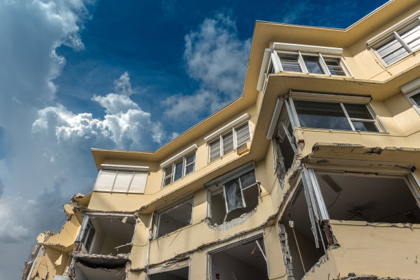 彻底的毁灭图片下载