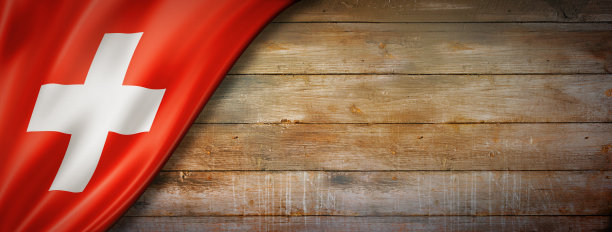 瑞士国旗上的复古木墙横幅图片下载