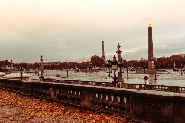 巴黎秋天的一个阴天图片下载