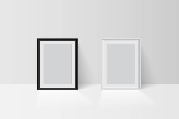 现实的矢量3d空白空白黑白简单的框架模型模板孤立在光的背景。带有边框阴影的图片或照片框垫。画廊，家居设计室内。图片下载