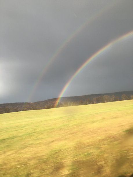 两道彩虹图片下载