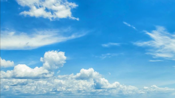 蓝色的天空图片下载