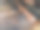 洗衣机的滚筒从里面。闪亮的金属罐，有孔和凸起。不锈钢表面带孔，由不锈钢板材制成。洗衣机的内部视图图片下载