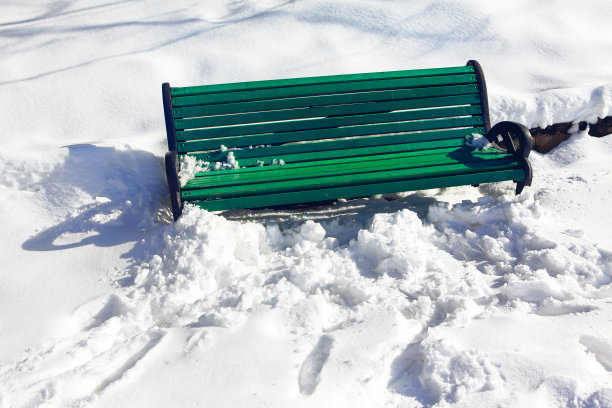 蓝色的雪山图片下载