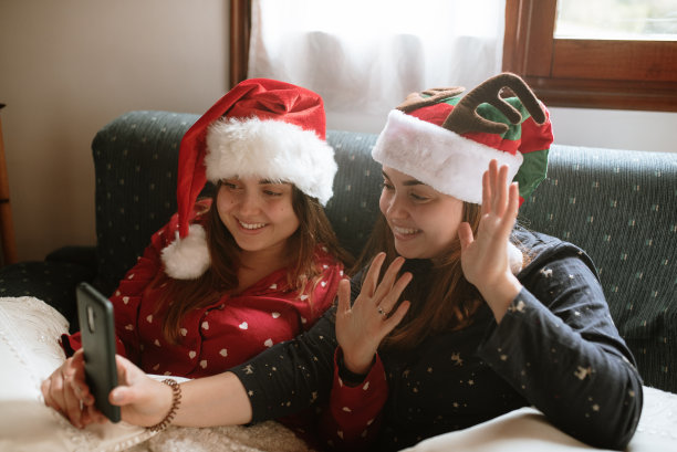 双胞胎姐妹视频通话图片下载