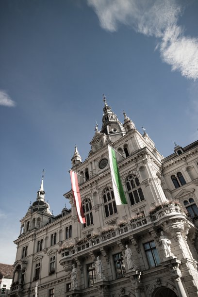 格拉茨市政厅的正面有一个时钟，奥地利和S图片下载