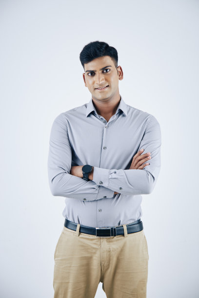 自信的英俊商人图片下载