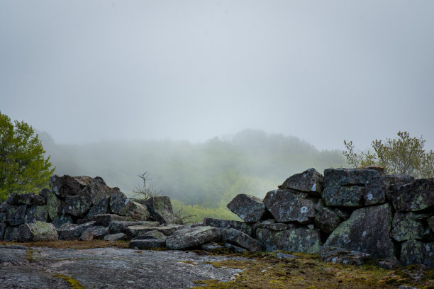 石墙的因素图片下载