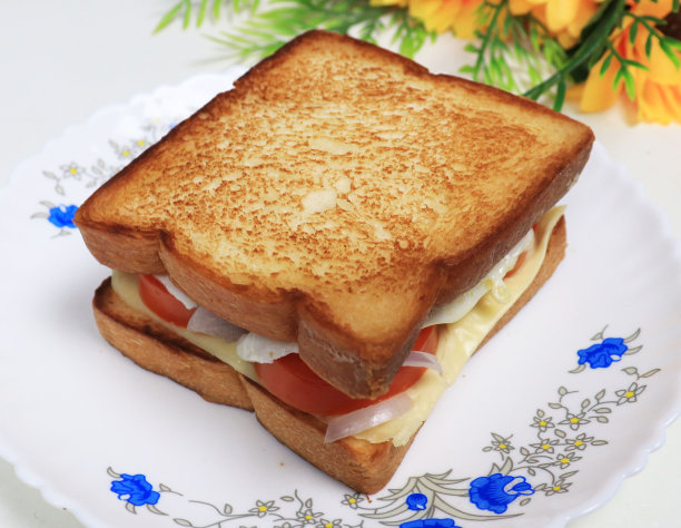 美味的鸡蛋三明治-早餐食谱-芝士鸡蛋吐司图片下载