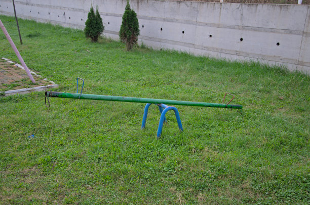 跷跷板图片下载