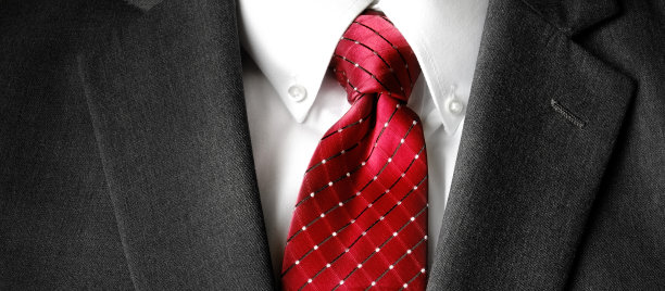 正装穿白衬衫，红领带图片下载