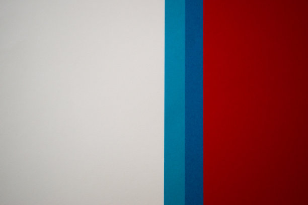 白、蓝、红垂直分割背景图片下载