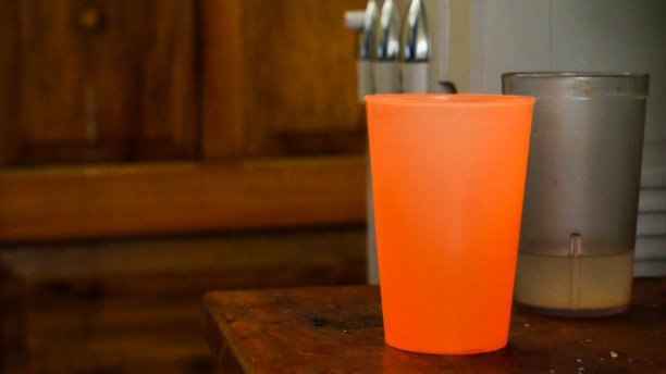 塑料杯图片下载