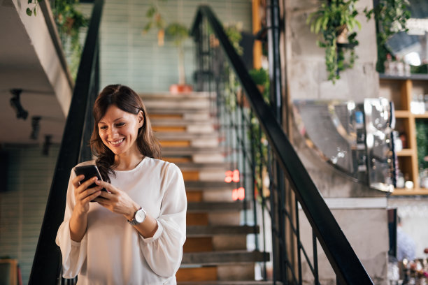 等待某人，聊天。图片下载