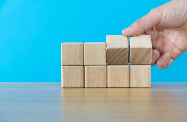 两个组块转向一边图片下载