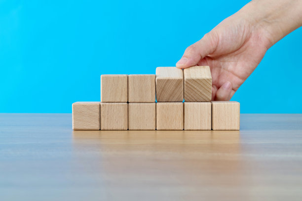 两个组块转向一边图片下载