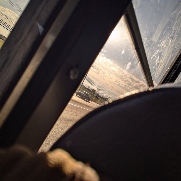 车内方向盘特写图片下载