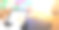 女性的手使用数字平板与铅笔触屏在办公桌办公桌上作画，为共同工作空间的新常态概念。图片下载